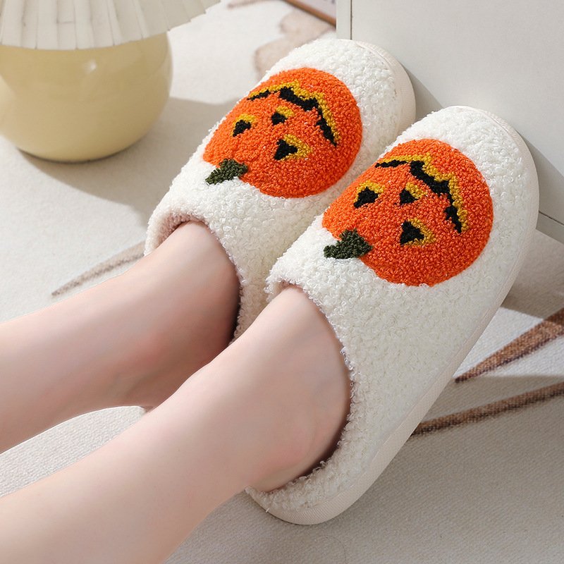 Cozy Pumpkin Slippers – Halloween Indoor Warmth for Men & Women - Image 2